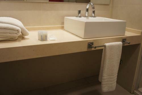 Hotel Olmos Suites
