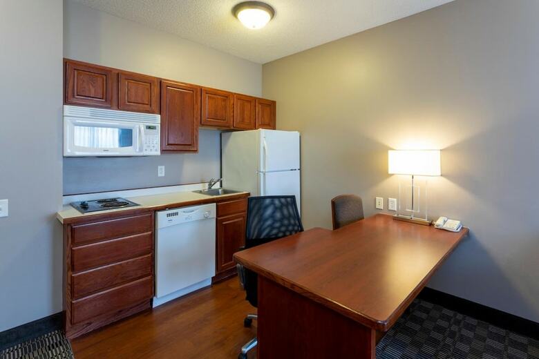 Hotel Grandstay Residential Suites