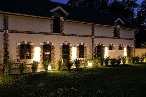 Bed & Breakfast Chateau De La Resle