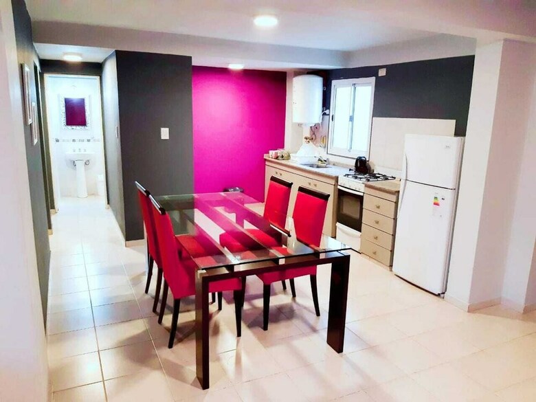Hotel Emelsuites
