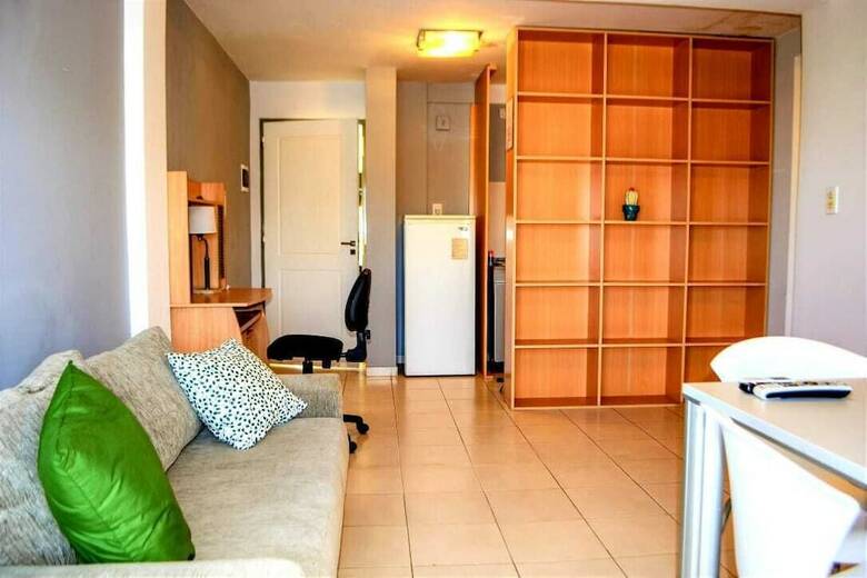 Hotel Emelsuites