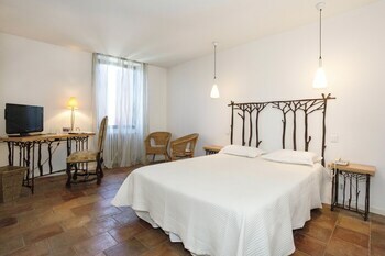 Hotel H�tel Restaurant Du Midi