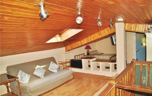 Holiday Home La Roure�