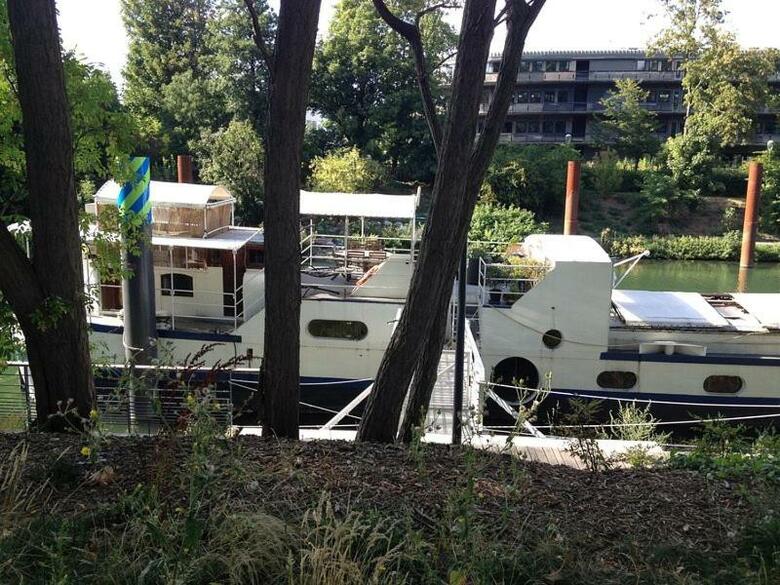 Hotel Boat For Guest