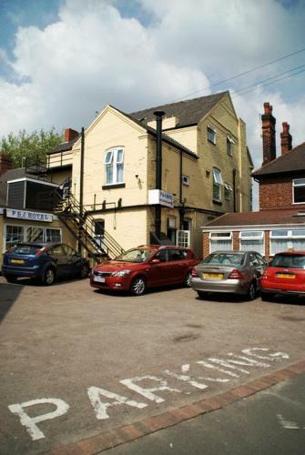 Hostal P&j Hotel