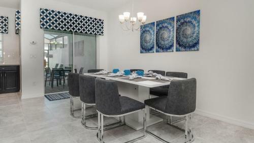 Villa Serene And Relaxing 4 Br Holiday Home With Private Pool