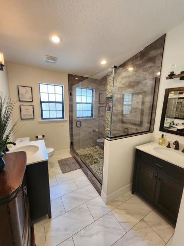 The Villa Orlando@college Park. Sleeps16