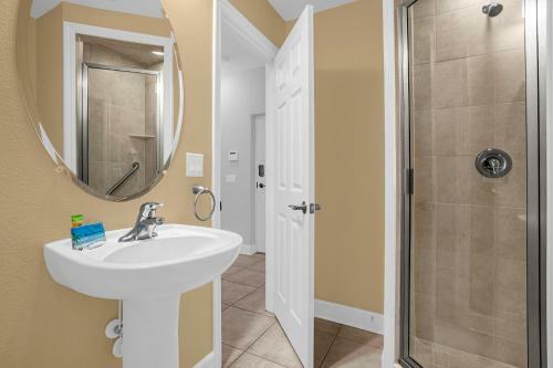8525 - 4br Disney World Vacation Townhome