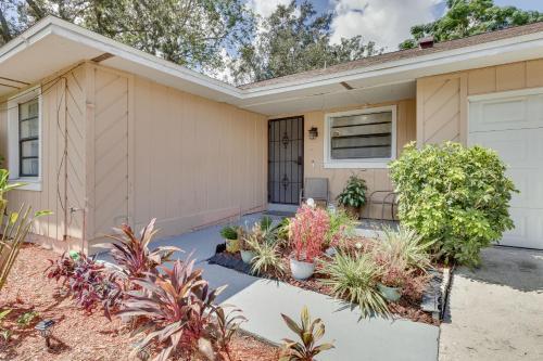 Orlando Vacation Rental 6 Mi To Universal!