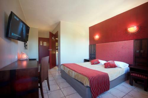 Hotel Tropic