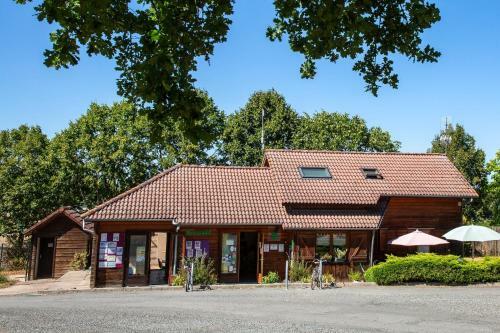 Camping De Bourbon-lancy