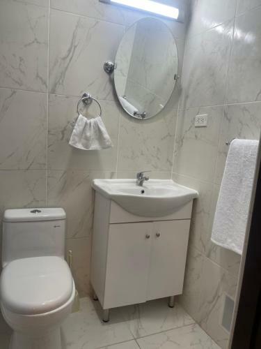 Apartamento Departamentos Alcanfores 775 Miraflores