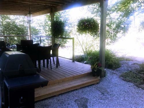 Laughing Waters Bed & Breakfast And Vacation Rental