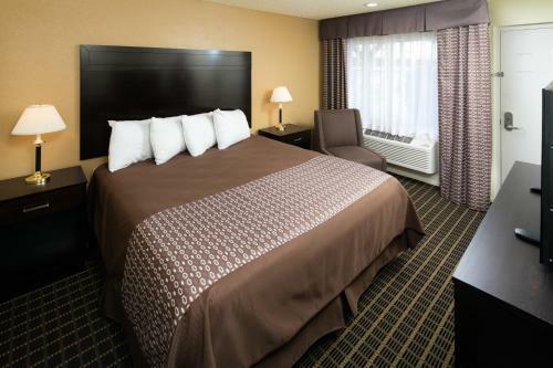 Hotel Hospitality Inn Redding