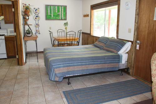 Motel Wapiti Lodge