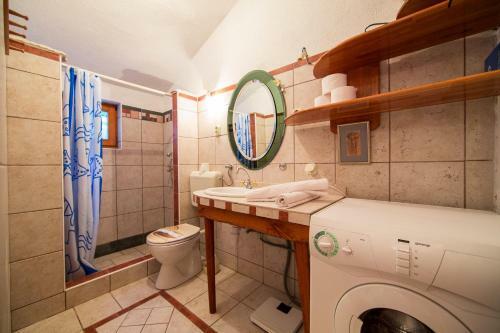 The Sea House Apartments