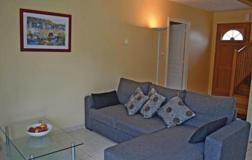 Holiday Home Poullaouen 51