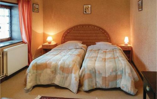 Holiday Home Dompierre Les Ormes K-759