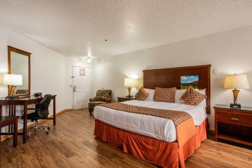 Motel Sandia Peak Inn