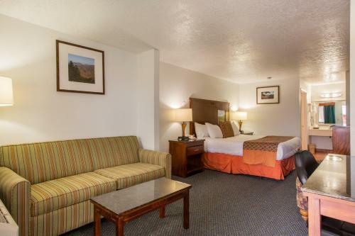 Motel Sandia Peak Inn