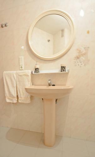 Apartamento Piso C�ntrico Con 2 Plazas de Garaje En Vilagarc�a