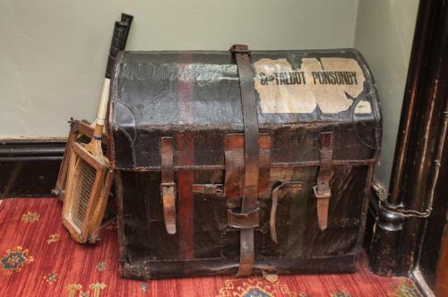 Hostal Langrish House