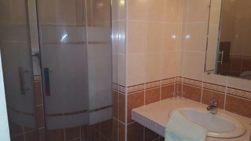 Hotel H�tel Les M�l�zes
