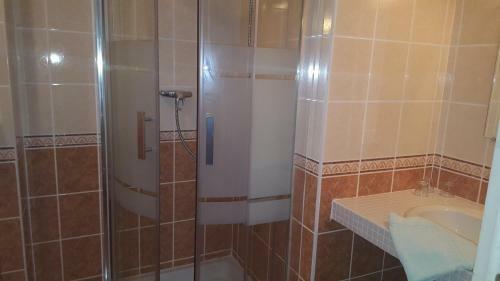 Hotel H�tel Les M�l�zes