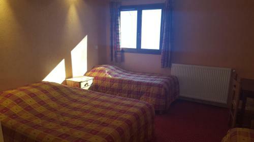 Hotel H�tel Les M�l�zes