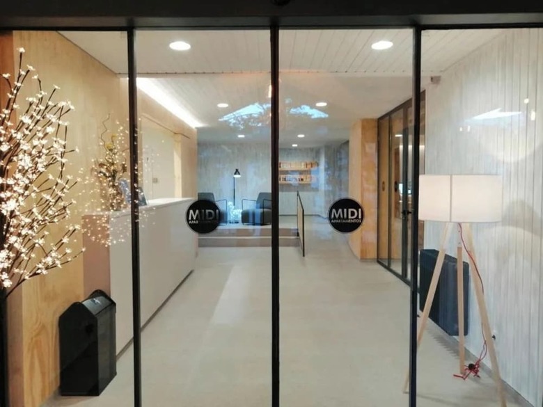 Aparthotel Midi 3000