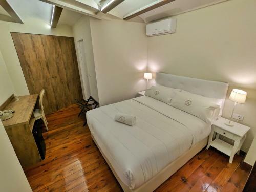 Hotel Catalina Suites
