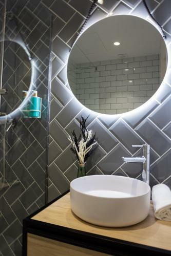 Hostal Florit Flats - The Serreria Rooms