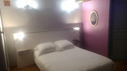 Hostal Le Point De Chute
