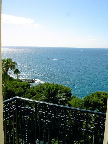Apartamento Eden Residence