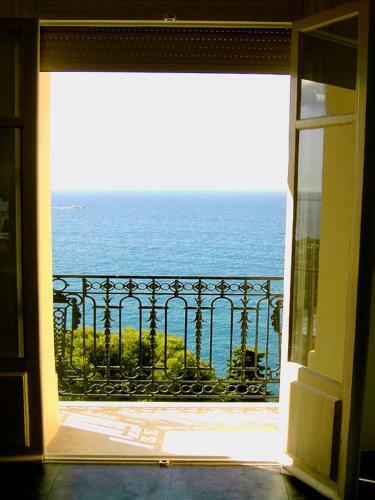 Apartamento Eden Residence