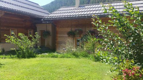 Les Chalets Du Queyras