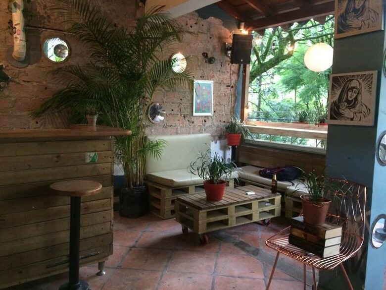 Hostal Galeria Hostel