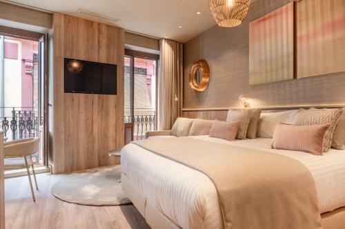 Hotel The Valentia Corretger�a