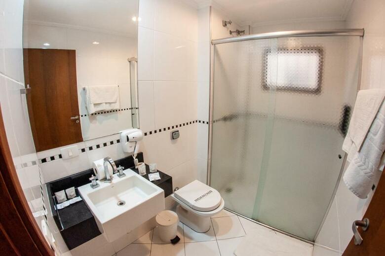 London Hotel