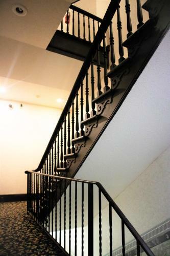 Posada Royal Inn And Suites At Guelph