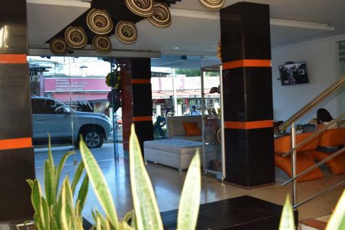Hotel Miraval Monter�a