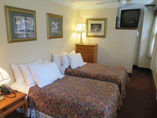 Madison Manor B&B And Pub