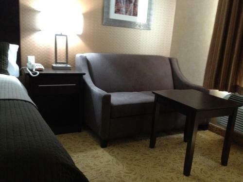 Hotel Mississauga Gate Inn