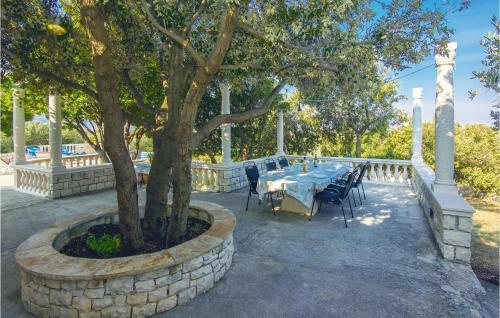 Holiday Home Pucisca 15