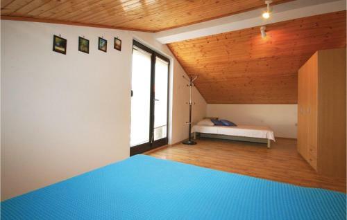 Holiday Home Veliki Vareski V