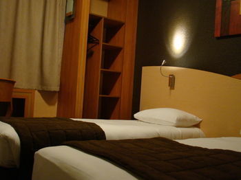 Brit Hotel Korali Saint Nazaire Centre Gare