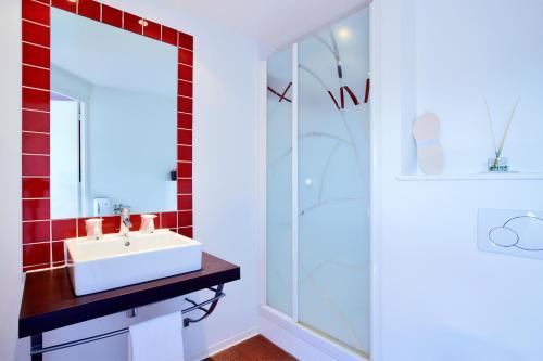 Hotel Kyriad Rouen-nord ~ Mont-st-aignan
