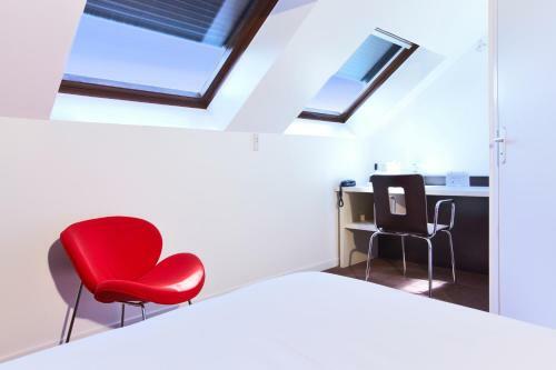 Hotel Kyriad Rouen-nord ~ Mont-st-aignan