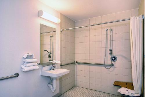 Motel 6 Reno West
