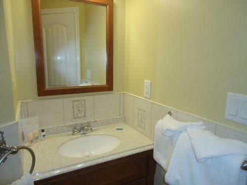 Posada Bayside Inn & Waterfront Suites
